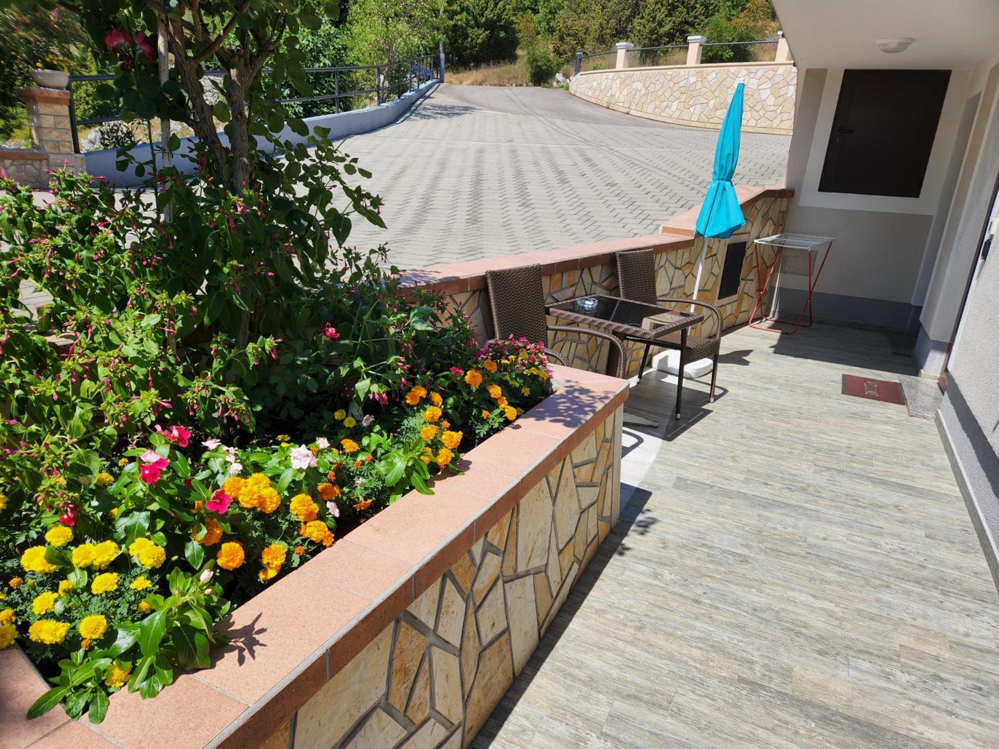 Apartment Podini Brsec Luaran gambar