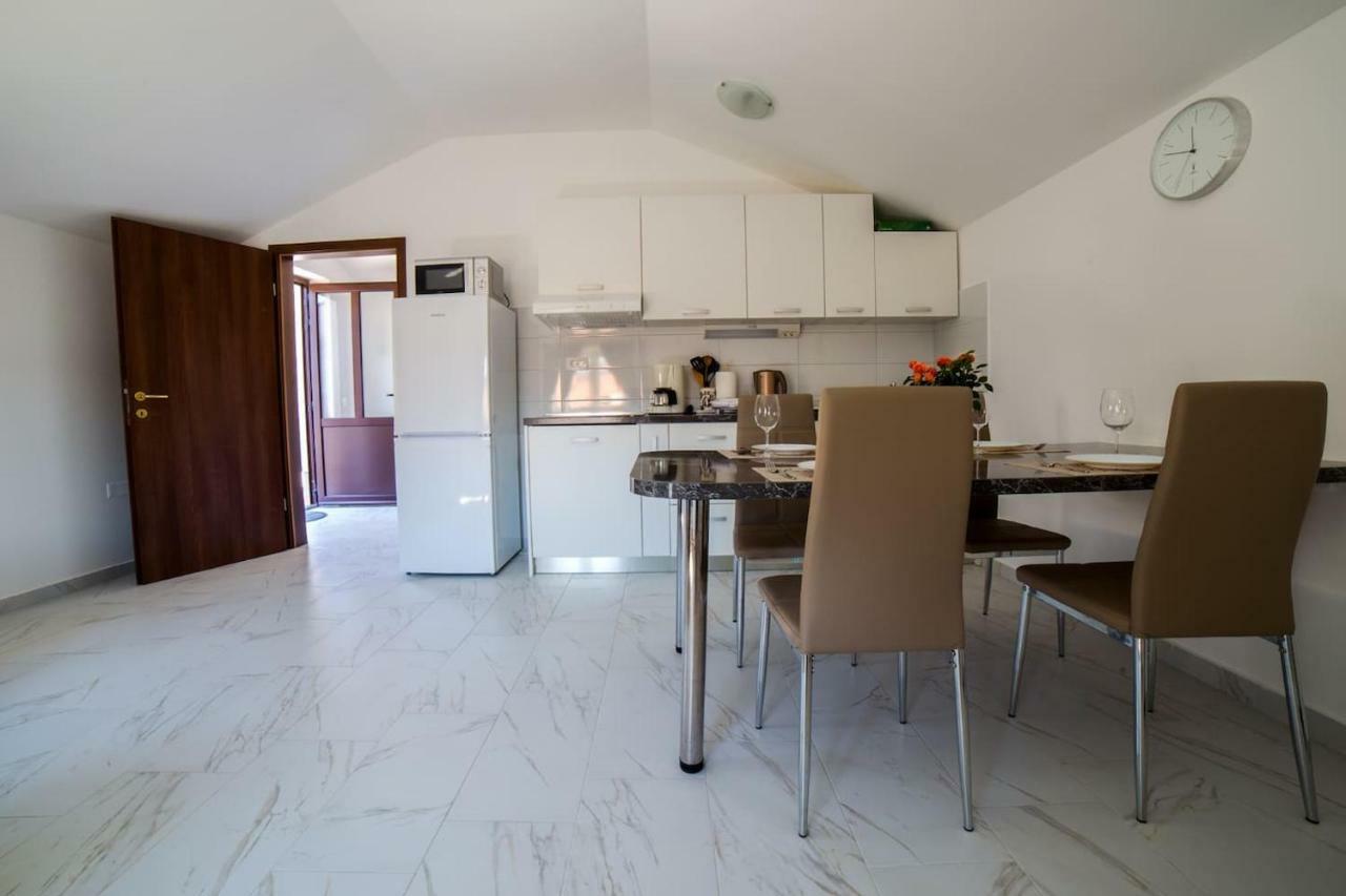 Apartment Podini Brsec Luaran gambar