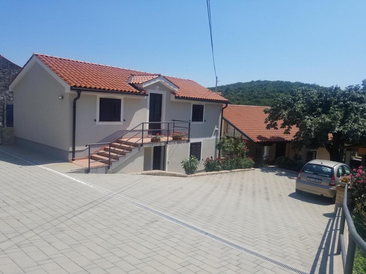 Apartment Podini Brsec Luaran gambar
